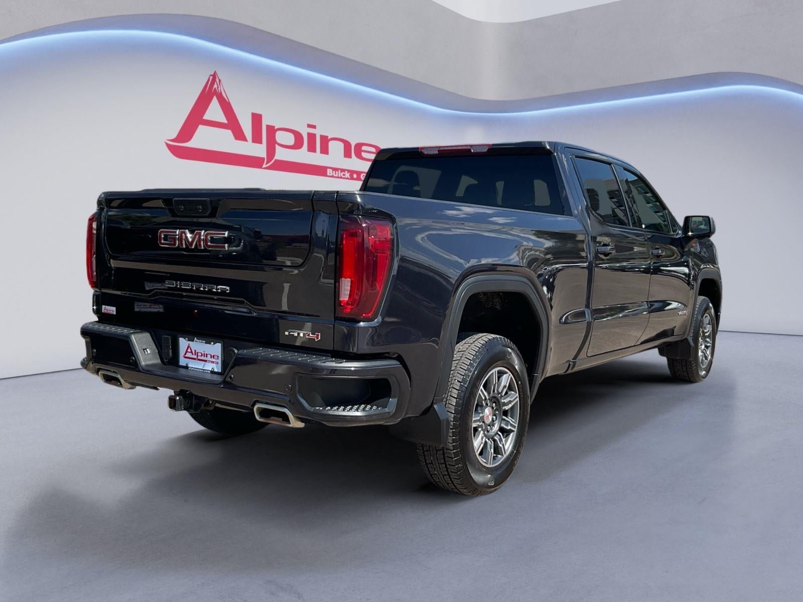 Used 2024 GMC Sierra 1500 AT4 AWD/4WD image 5