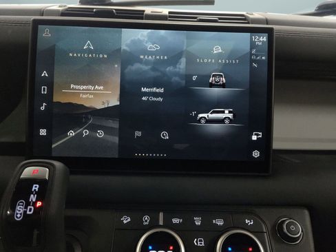 Used 2025 Land Rover Defender 110 S image 20