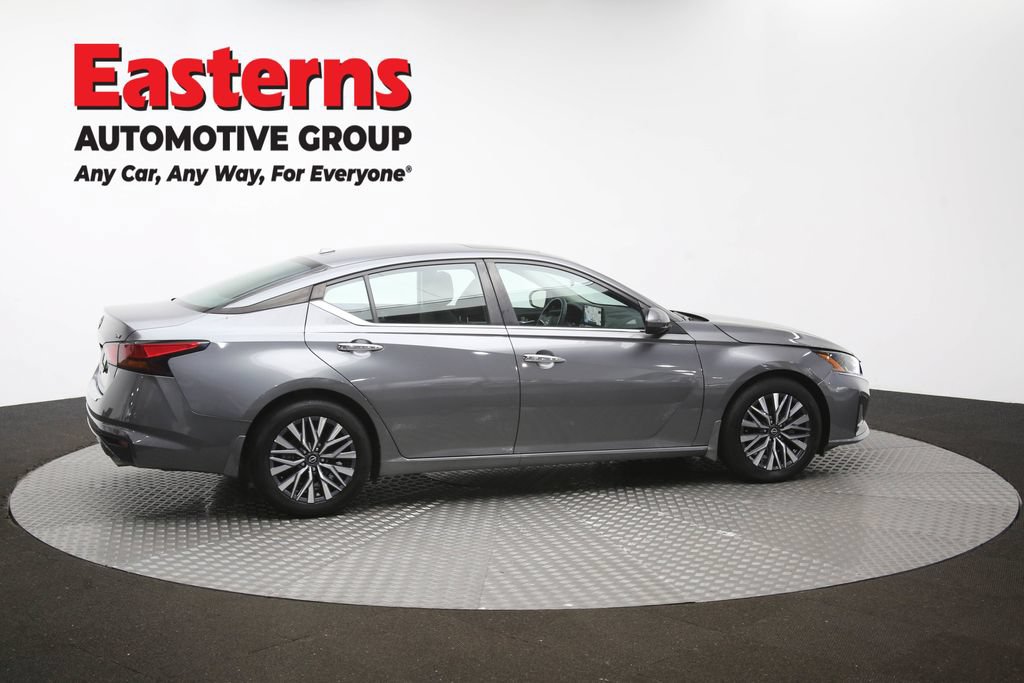 Used 2023 Nissan Altima 2.5 SV w/ SV Premium Package FWD image 44