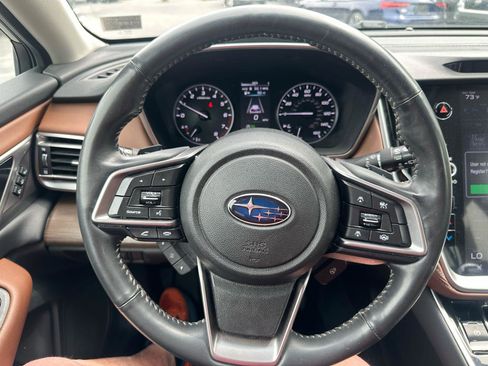 Used 2022 Subaru Outback Touring AWD/4WD image 17