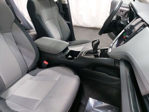Used 2025 Subaru Outback Premium image 10