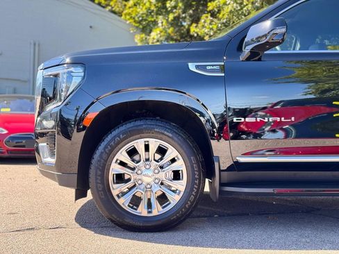 Used 2023 GMC Yukon XL Denali w/ Max Trailering Package image 10