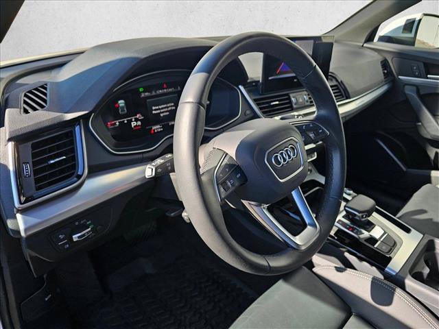 Used 2025 Audi Q5 2.0T Premium w/ Convenience Plus Package AWD/4WD image 23