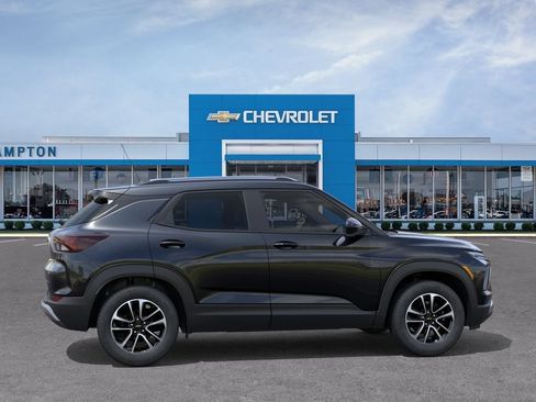 New 2026 Chevrolet TrailBlazer LT FWD image 5