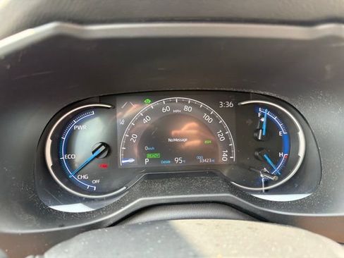 Used 2023 Toyota RAV4 XLE Premium AWD/4WD image 5