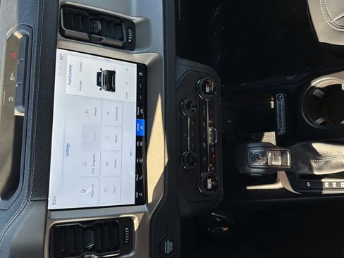 Used 2025 Ford Bronco Outer Banks AWD/4WD image 19
