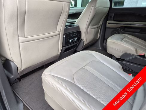 Used 2019 Ford Expedition Limited RWD image 17
