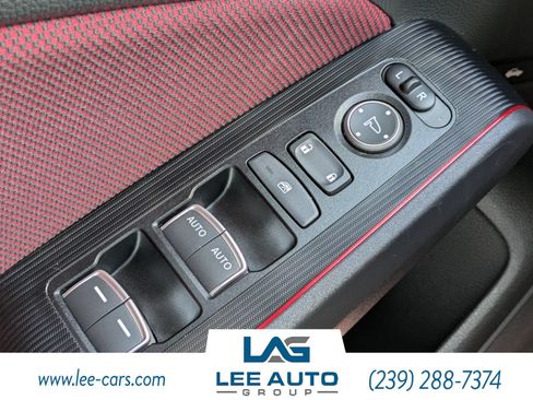 Used 2024 Honda Civic Si image 18