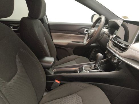 Used 2024 Jeep Compass Sport image 21