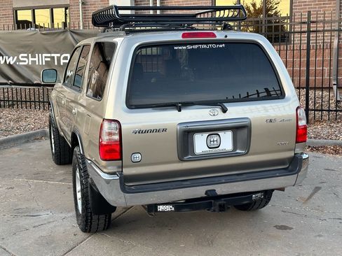 Used 2001 Toyota 4Runner SR5 image 18
