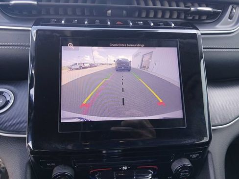 Used 2024 Jeep Grand Cherokee Laredo RWD image 22
