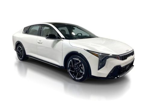 New 2026 Kia K4 EX FWD image 2