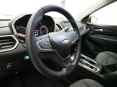 Used 2018 Chevrolet Equinox LT FWD image 8