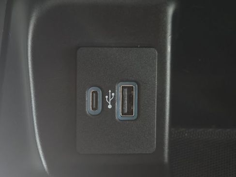 Used 2022 Ford F150 XL w/ Equipment Group 101A High AWD/4WD image 28