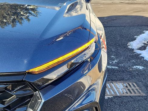 Certified 2023 Honda CR-V Sport image 9