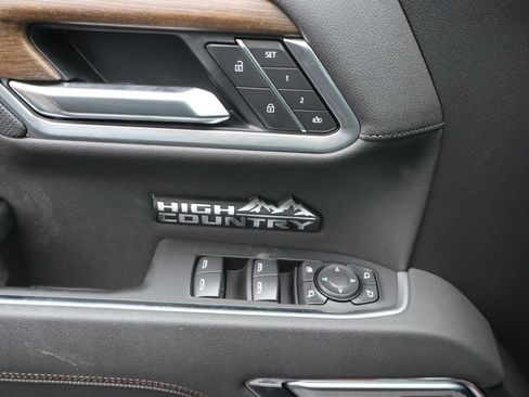 New 2026 Chevrolet Silverado 1500 High Country AWD/4WD image 13
