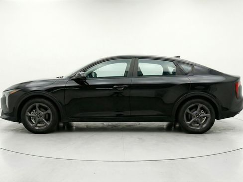 Used 2025 Kia K4 FWD image 11