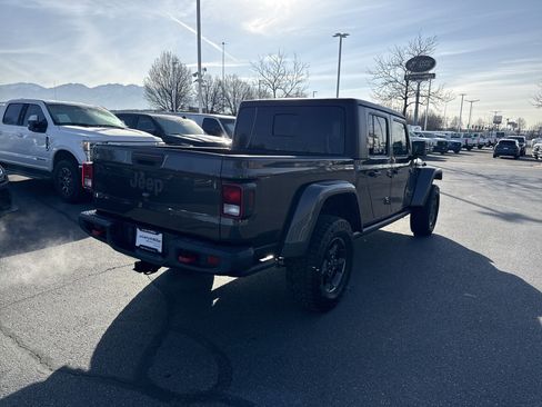 Used 2023 Jeep Gladiator Rubicon w/ Cold Weather Group image 5