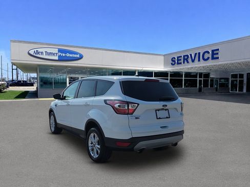 Used 2017 Ford Escape SE AWD/4WD image 6