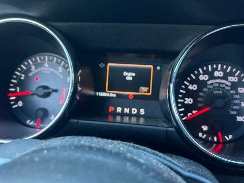 Used 2015 Ford Mustang Coupe RWD image 3