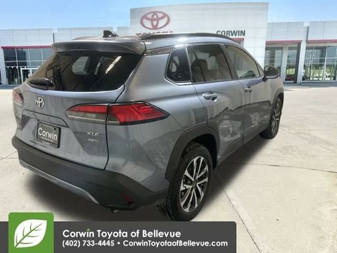 Used 2025 Toyota Corolla Cross XLE image 5