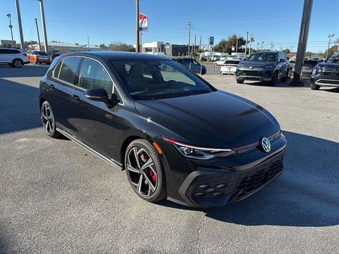 New 2026 Volkswagen GTI SE FWD image 7