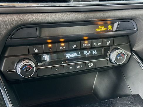 Used 2022 MAZDA CX-9 Touring image 15