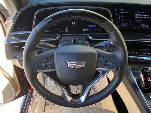 Used 2024 Cadillac Escalade Premium Luxury w/ Performance Package image 24