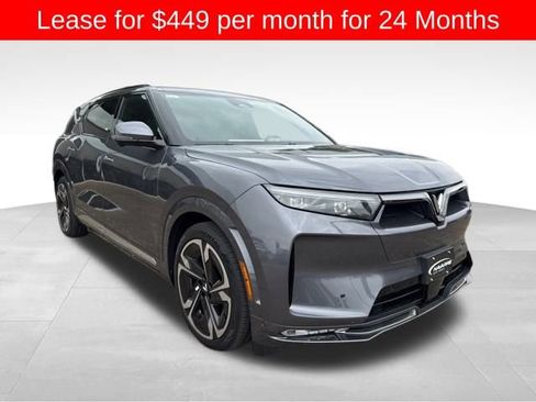 New 2024 VinFast VF 9 Plus image 2