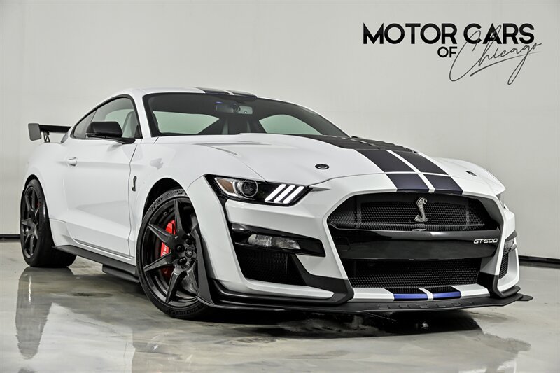 Used 2022 Ford Mustang Shelby GT500 w/ Carbon Fiber Track Pack RWD image 1