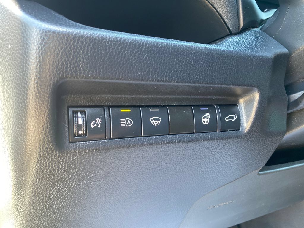 Used 2022 Toyota RAV4 Adventure w/ Convenience Package AWD/4WD image 32