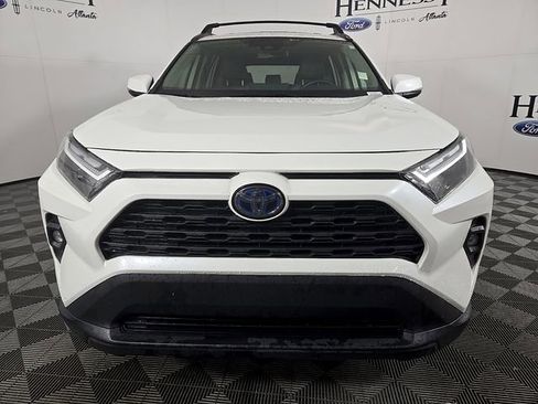 Used 2022 Toyota RAV4 XLE Premium AWD/4WD image 3