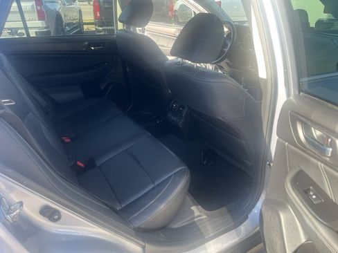 Used 2019 Subaru Outback 2.5i Limited image 32