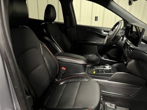 Used 2023 Ford Escape ST-Line Elite w/ Class II Trailer Tow Package image 28