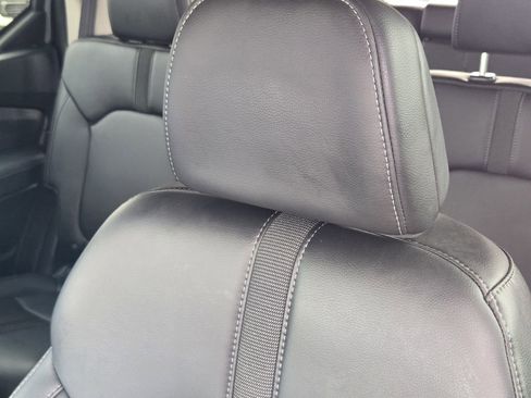 Used 2023 Honda Pilot EX-L image 12