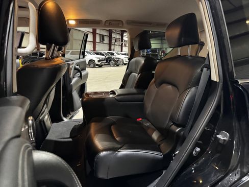 Used 2016 INFINITI QX80 Limited w/ Driver's Assistance Package image 17
