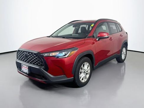 Used 2022 Toyota Corolla Cross LE w/ Moonroof Package AWD/4WD image 2