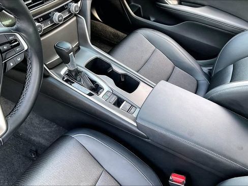 Used 2022 Honda Accord Sport image 18