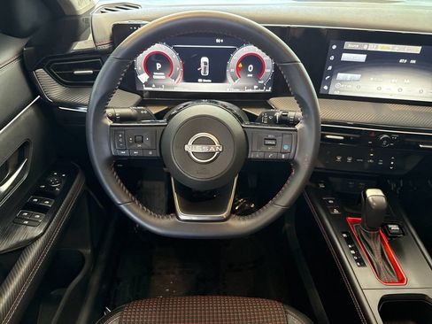 Used 2025 Nissan Kicks SR AWD/4WD image 13
