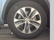 Used 2024 Toyota Highlander XLE FWD image 9