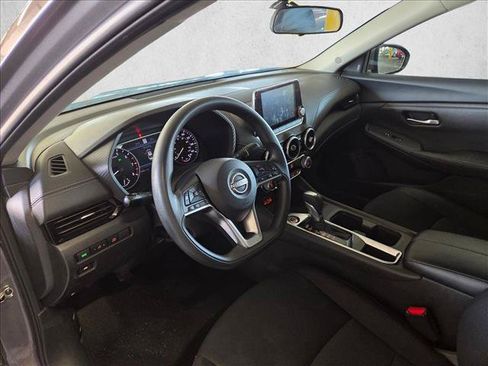 Used 2024 Nissan Sentra SV FWD image 9