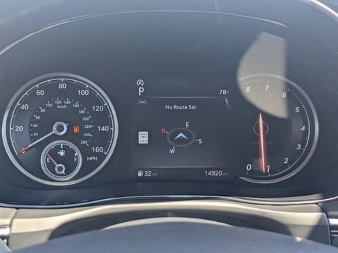 Used 2025 Genesis GV70 2.5T AWD/4WD image 30