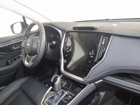 Used 2025 Subaru Outback Touring XT image 42