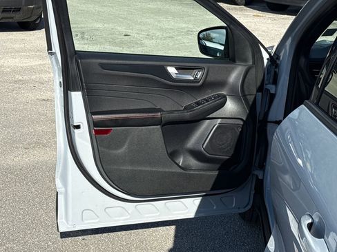 Certified 2025 Ford Escape ST-Line w/ Equipment Group 301A image 13