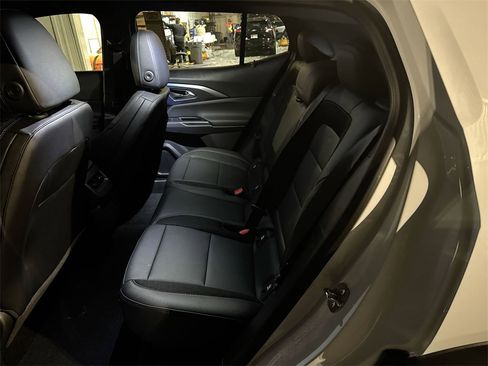 New 2026 Chevrolet Equinox EV LT image 28