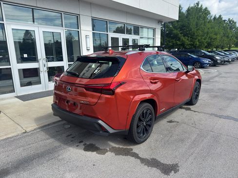Used 2022 Lexus UX 250h w/ Premium Package AWD/4WD image 3