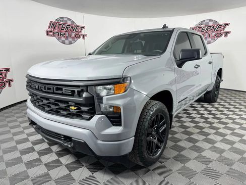 Used 2024 Chevrolet Silverado 1500 Custom w/ LPO, Dark Essentials Package image 3