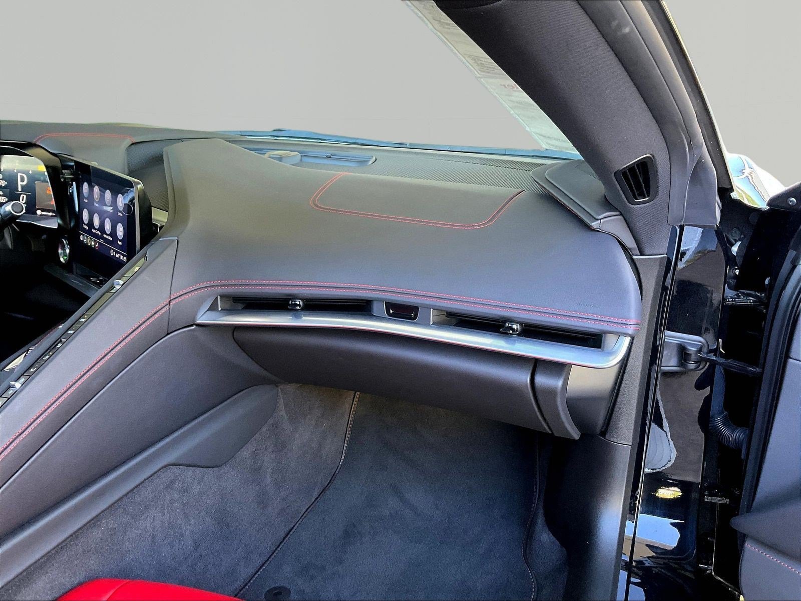 Used 2023 Chevrolet Corvette Stingray Coupe w/ Z51 Performance Package RWD image 23