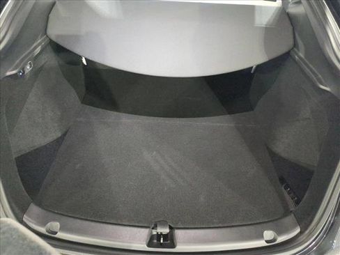 Used 2024 Tesla Model Y 2WD image 6