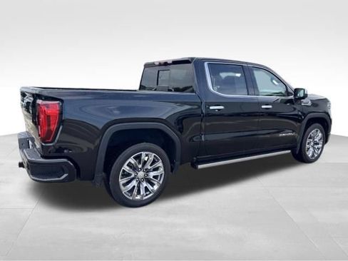 Used 2023 GMC Sierra 1500 Denali w/ Denali Reserve Package AWD/4WD image 5